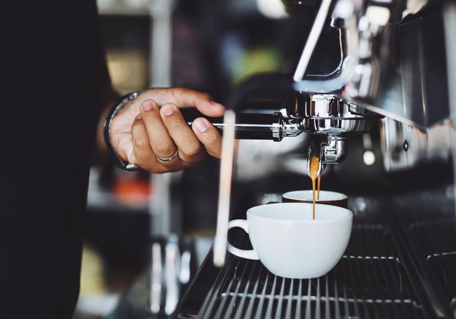 Professionelle espressomaskiner til erhverv: Kvalitet og ydeevne i en kop